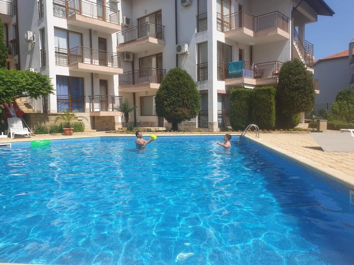 La Terrace Sea View Apartment Sveti Vlas Ngoại thất bức ảnh